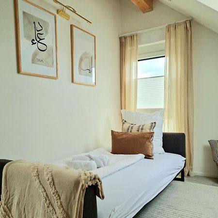 Homestay-Stylish, Zentral- Loft Apartment-Parking Ingolstadt Exterior photo