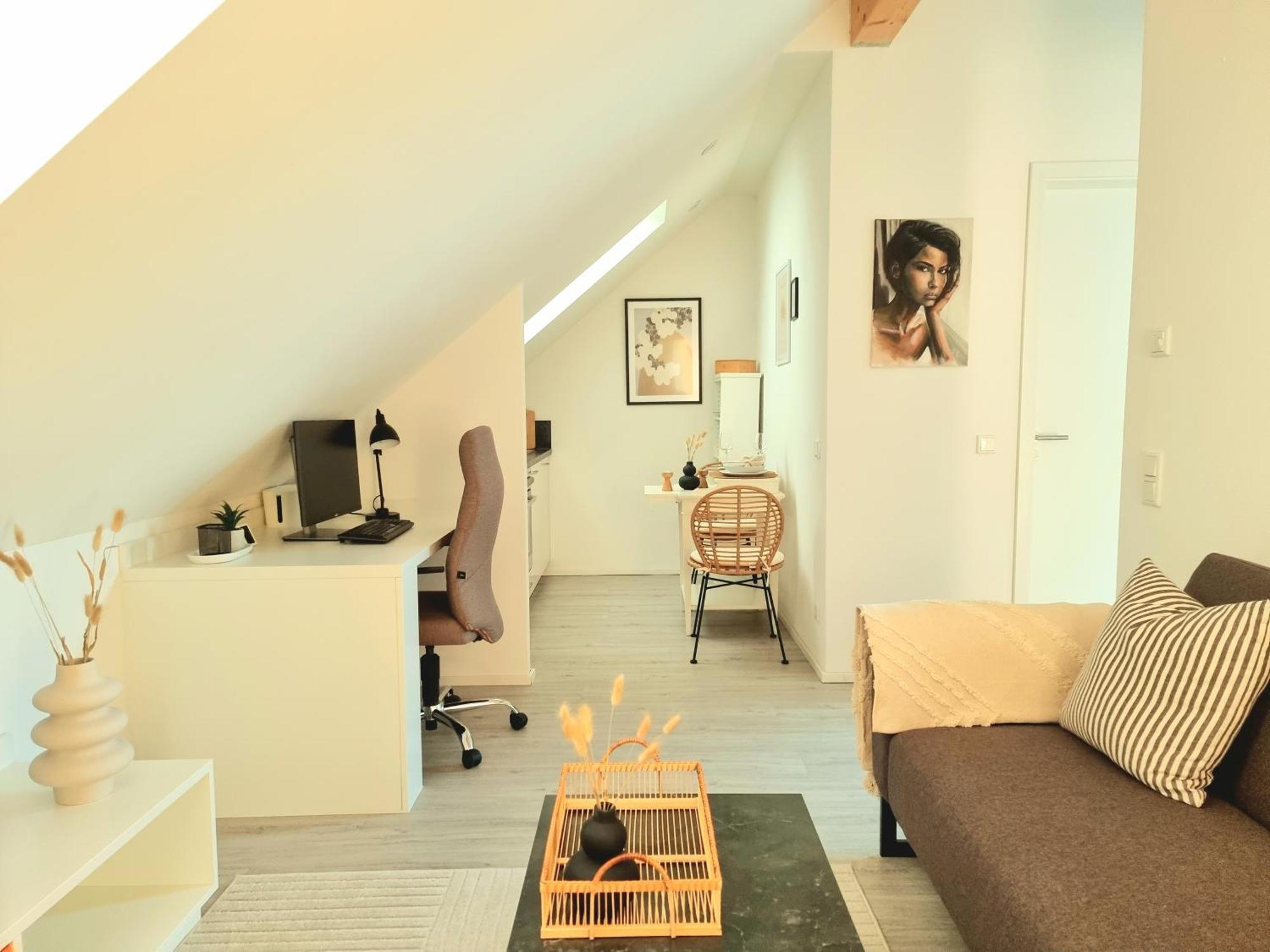 Homestay-Stylish, Zentral- Loft Apartment-Parking Ingolstadt Exterior photo